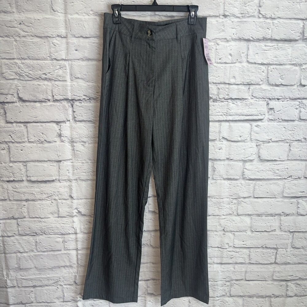 Wild Fable Women’s NWT Gray Pinstripe Career Dress pants Size 8